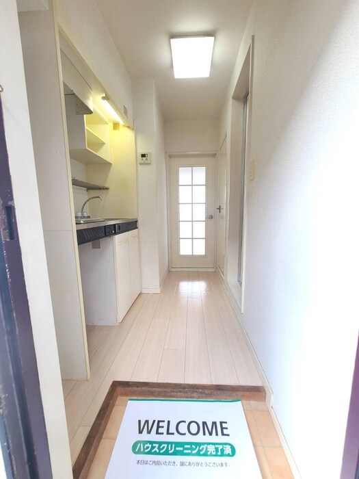 物件内観写真11　(廊下)