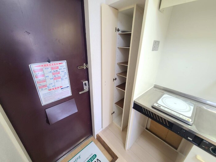 物件内観写真12　(靴箱)