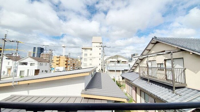 物件内観写真14　(室内からの展望)