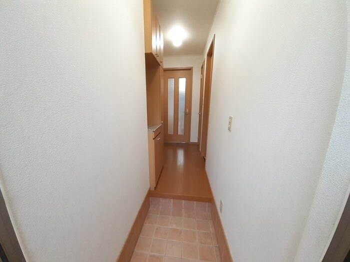 物件内観写真15　(玄関)