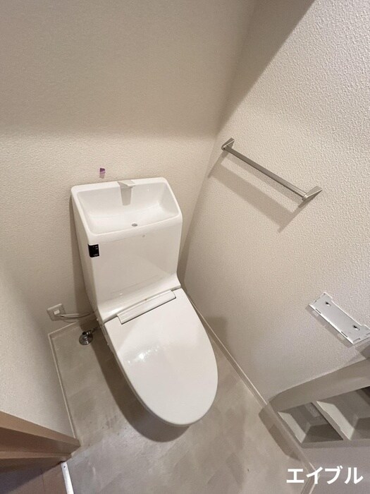 物件内観写真9　(トイレ)