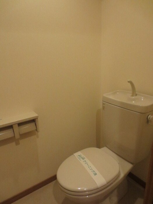 物件内観写真11　(トイレ)