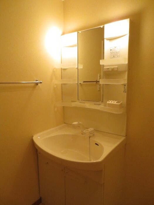 物件内観写真12　(洗面)