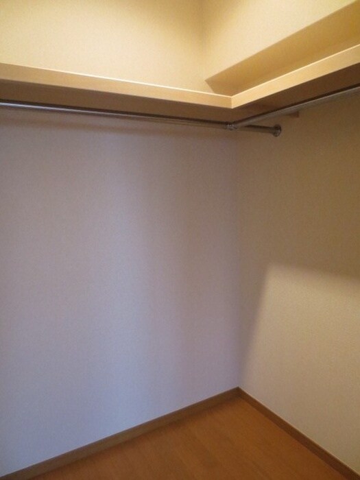 物件内観写真14　(収納)