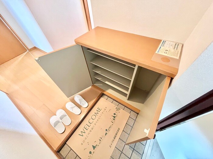 物件内観写真14　(靴箱)