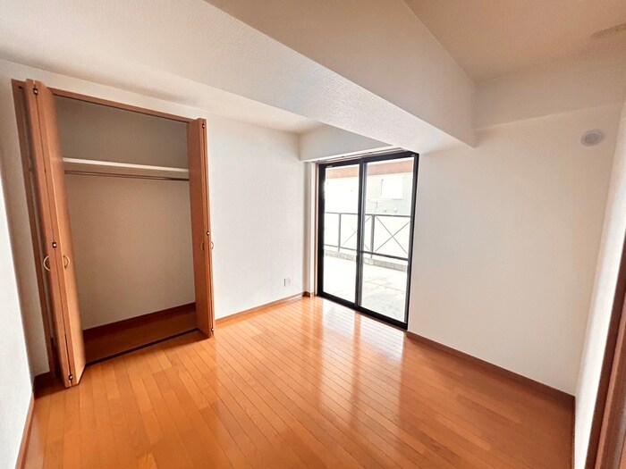 物件内観写真15　(居室)