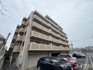 サンルージュ春日外観写真