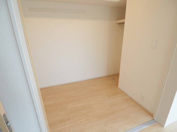 物件内観写真13　(収納)