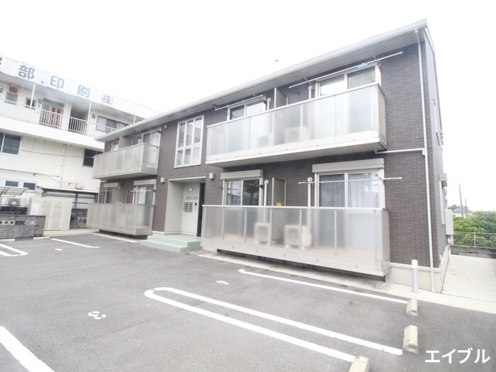 物件外観写真1　(外観写真)