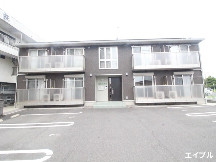 物件外観写真2　(駐車場)