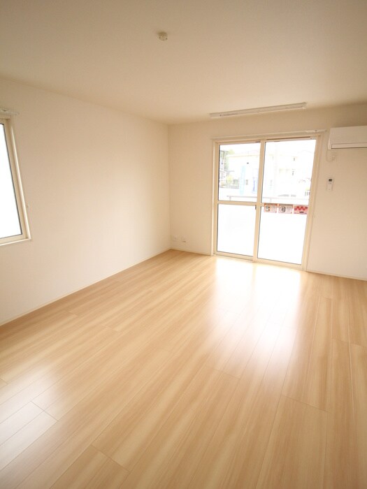 物件内観写真6　(居室)