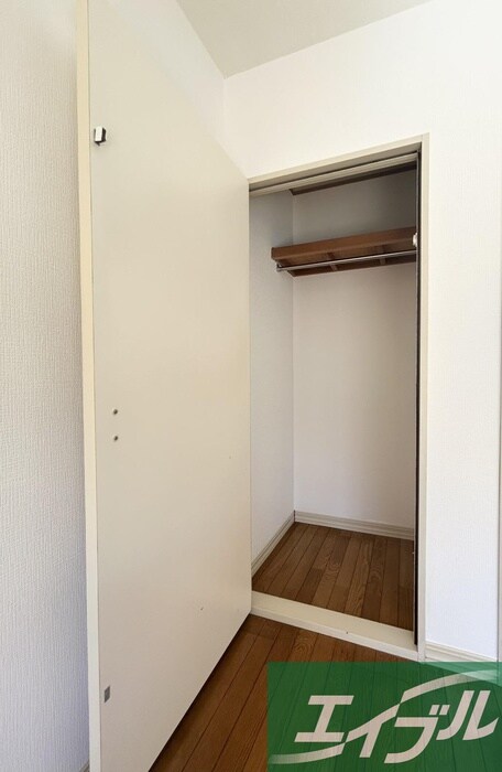 物件内観写真15　(収納)