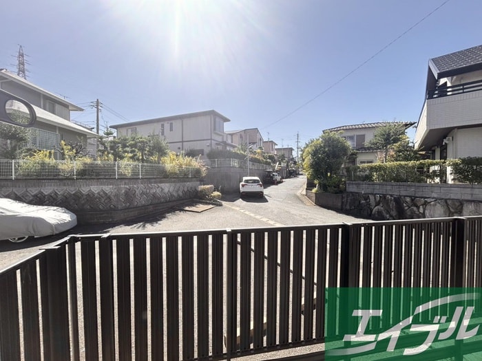 物件内観写真18　(室内からの展望)