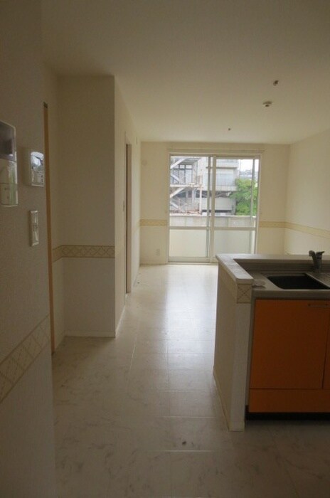 物件内観写真11　(廊下)