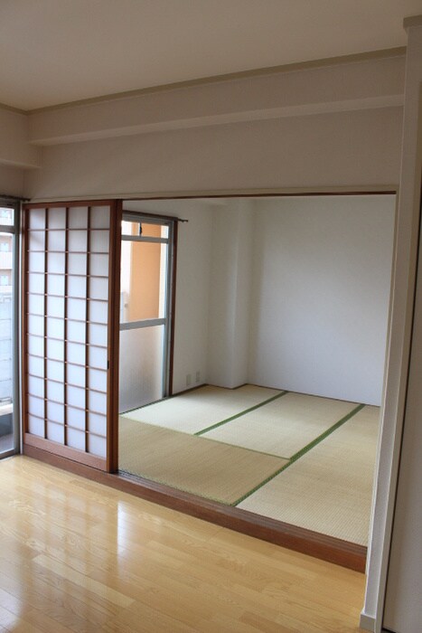 物件内観写真13　(居室)