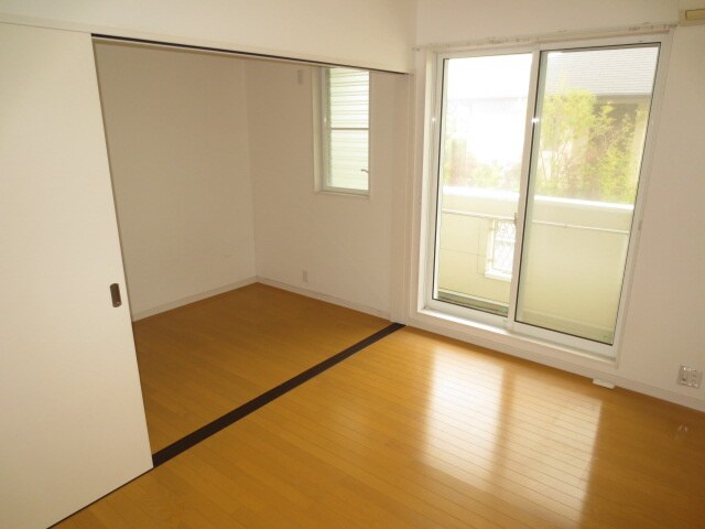物件内観写真7　(居室)