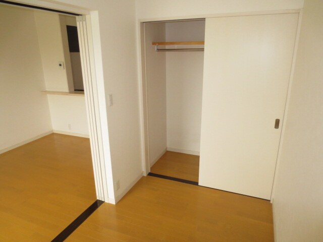 物件内観写真8　(収納)