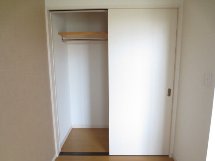 物件内観写真13　(収納)
