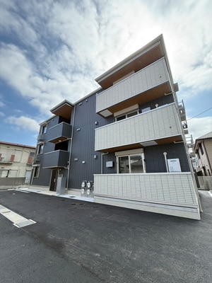 D-ROOM三萩野外観写真