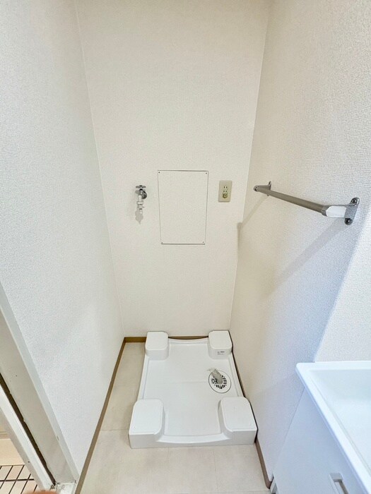 物件内観写真20　(洗濯機置場)