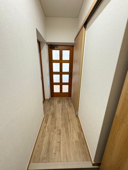 物件内観写真21　(廊下)