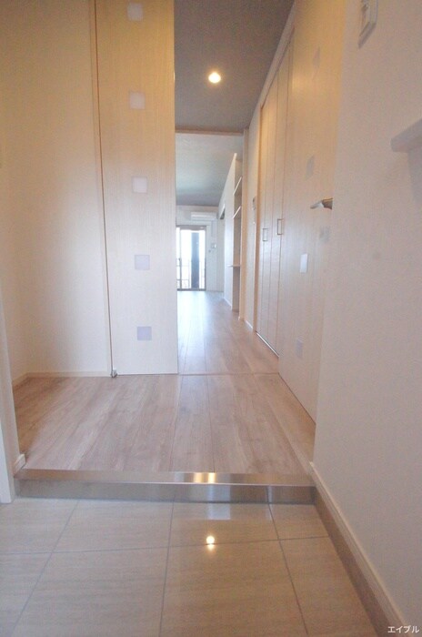 物件内観写真19　(玄関)