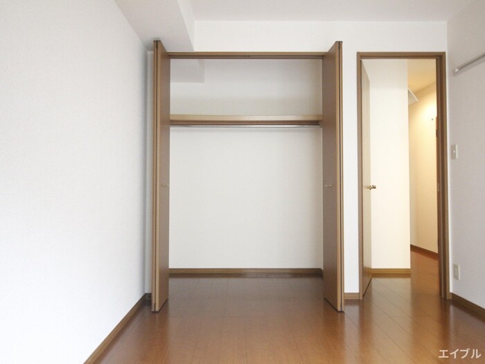 物件内観写真12　(収納)