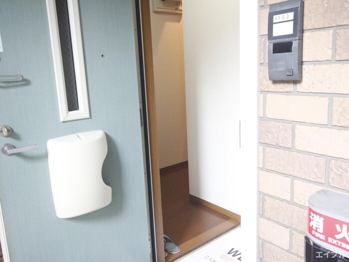 物件内観写真14　(玄関)