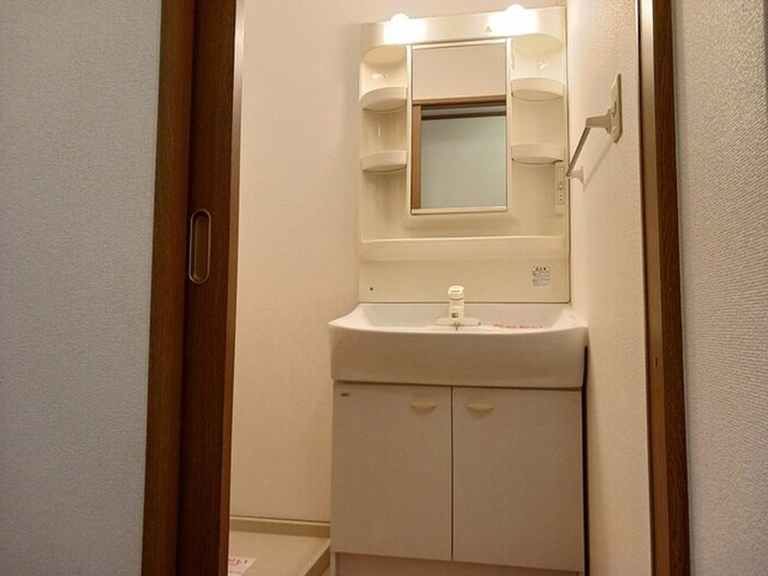 物件内観写真9　(洗面)