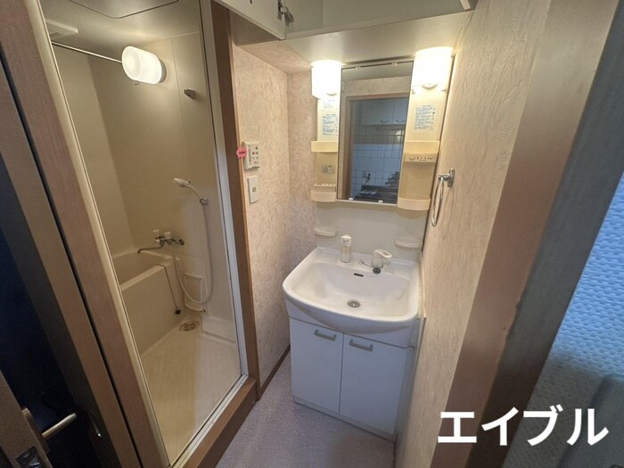 物件内観写真11　(洗面)