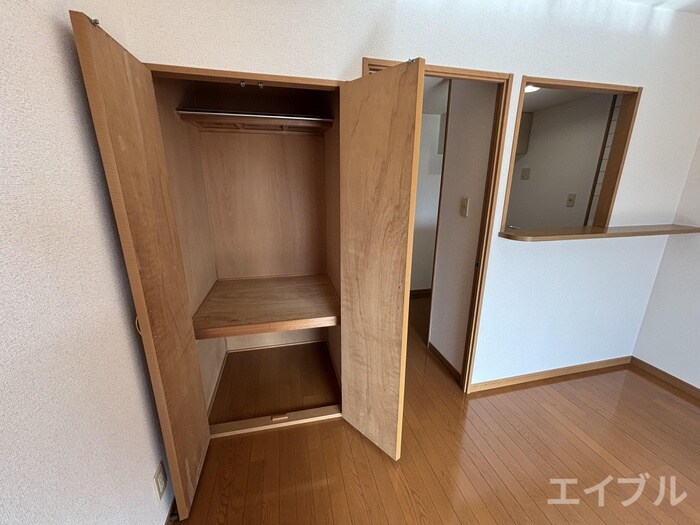 物件内観写真12　(収納)