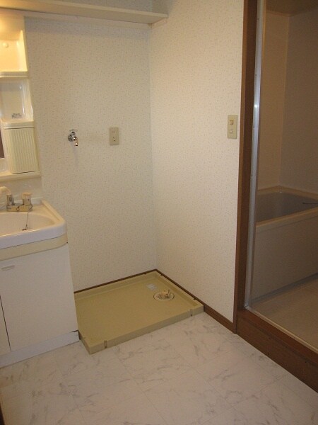 物件内観写真13　(洗面)