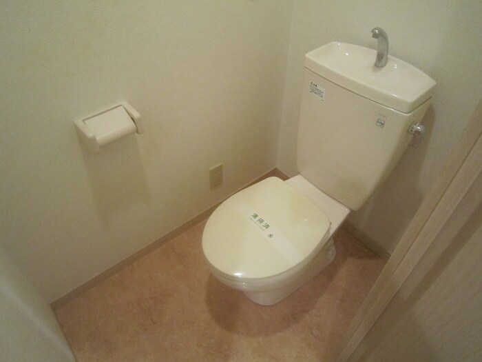 物件内観写真10　(トイレ)