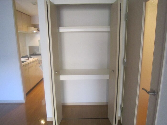 物件内観写真11　(収納)
