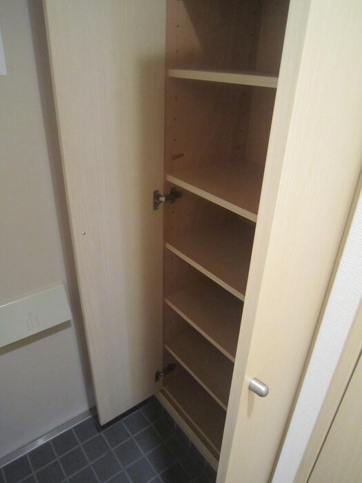 物件内観写真14　(靴箱)