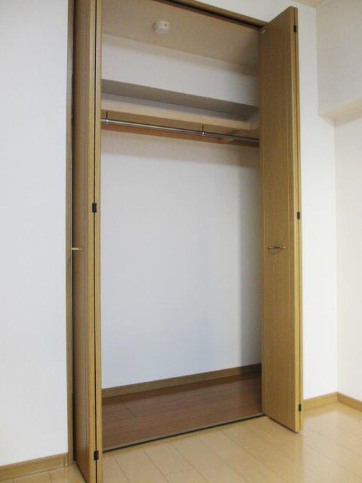 物件内観写真13　(収納)
