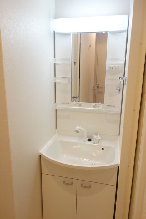 物件内観写真9　(洗面)