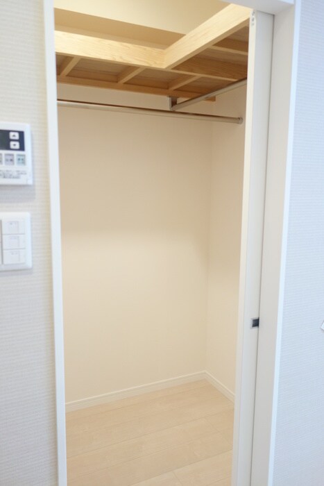 物件内観写真11　(収納)