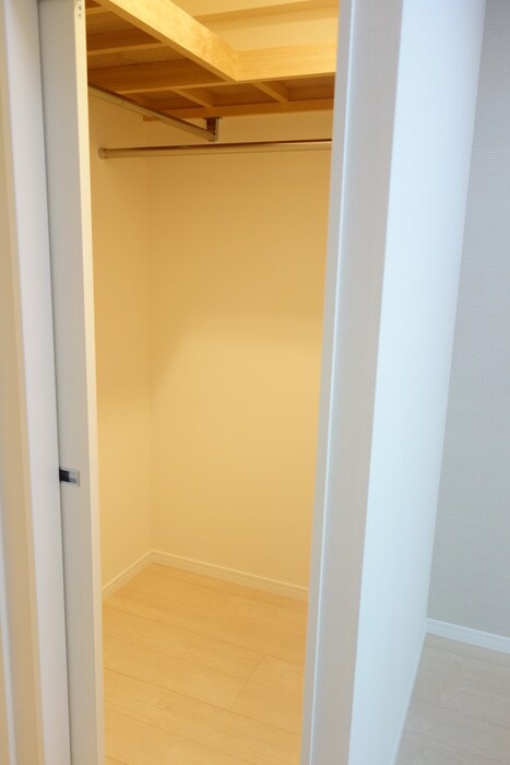 物件内観写真13　(収納)