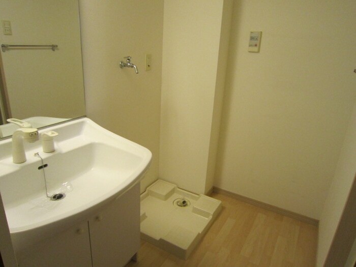 物件内観写真11　(洗面)