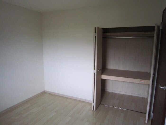 物件内観写真15　(収納)