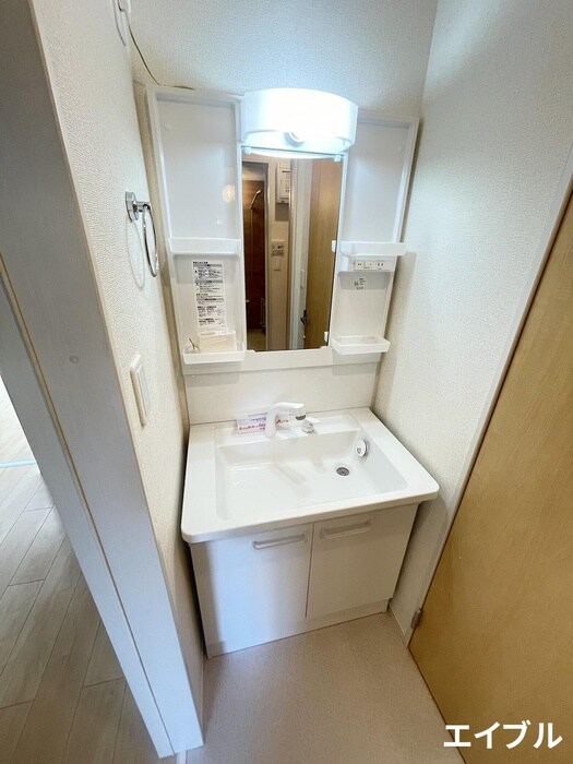 物件内観写真9　(洗面)