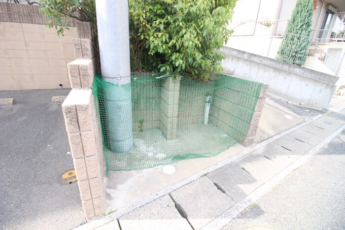 物件外観写真4　(建物設備)