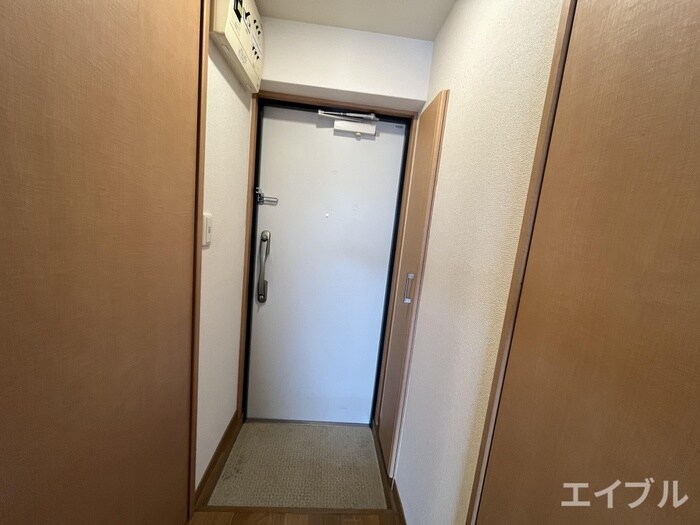 物件内観写真15　(玄関)