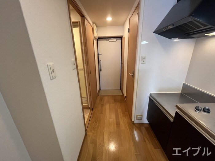 物件内観写真17　(廊下)