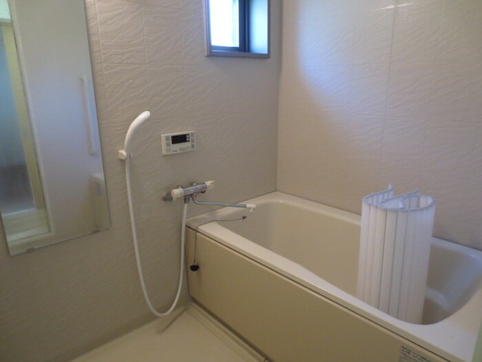 物件内観写真12　(バス／シャワールーム等)