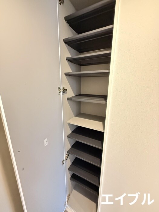 物件内観写真13　(靴箱)