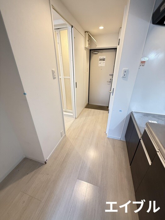 物件内観写真18　(廊下)