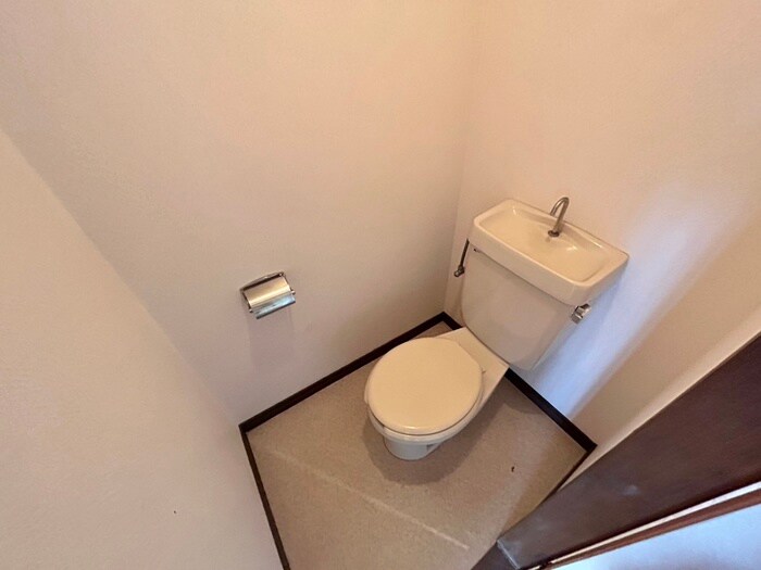 物件内観写真10　(トイレ)