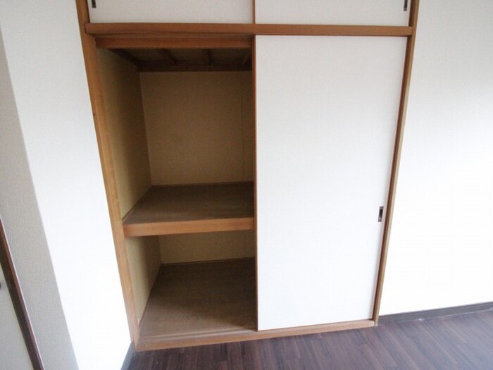 物件内観写真13　(収納)